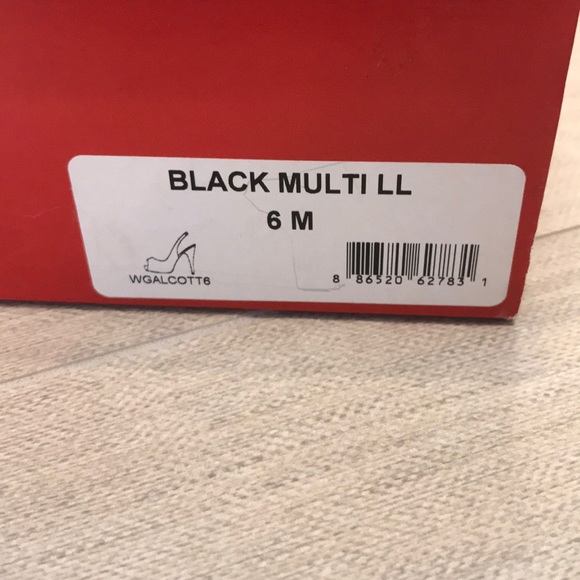 Heels - Picture 5 of 5